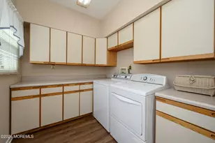 109 Concord Cir, Howell Township, NJ 07731 - Photo 20