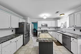 378 Sapphire Dr, Jackson, NJ 08527 - Photo 18