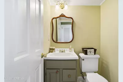 26 Chestnut Street, Red Bank, NJ 07701 - Photo 18