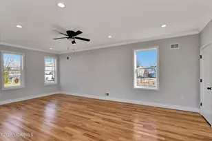 910 Malden Dr, Aberdeen Township, NJ 07735 - Photo 10