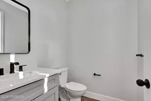 910 Malden Dr, Aberdeen Township, NJ 07735 - Photo 20