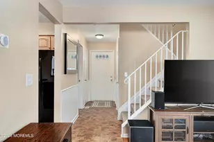 4 Osprey Ct, Howell Township, NJ 07731 - Photo 2