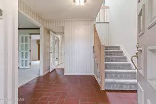 8 Roebling Ct, Leonardo, NJ 07737 - Photo 4