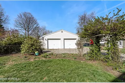 31 Lincoln Place, Freehold, NJ 07728 - Photo 16