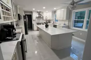 25 Monroe Dr, Marlboro Township, NJ 07746 - Photo 6
