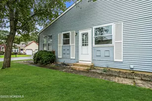 4B Pembroke Ln, Whiting, NJ 08759 - Photo 16