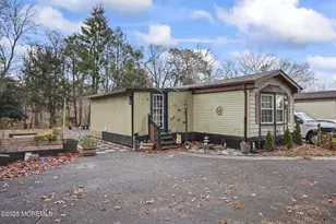 6 Taft St, Howell Township, NJ 07731 - Photo 4