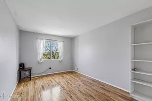 1 Flintlock Rd, Freehold, NJ 07728 - Photo 18