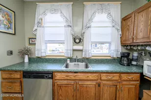 21 Willow St, Keansburg, NJ 07734 - Photo 12