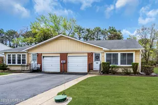 18 Lenape Dr, Whiting, NJ 08759 - Photo 2