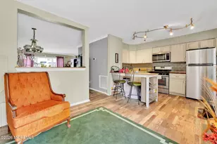 121 Joan Ct, Jackson, NJ 08527 - Photo 8