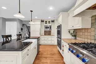 110 Augusta Dr, Lincroft, NJ 07738 - Photo 10