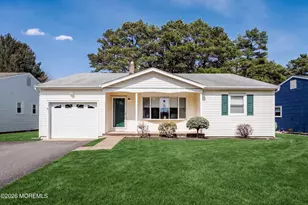 60 Whitmore Dr, Toms River Township, NJ 08757 - Photo 2