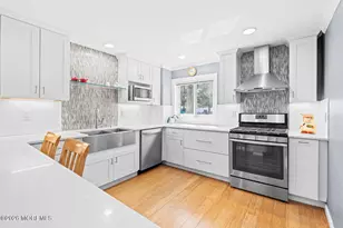 42 Lake Blvd, Aberdeen Township, NJ 07747 - Photo 2