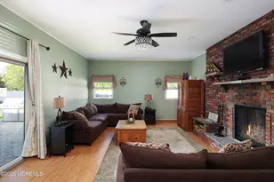 771 Park Ave, Belford, NJ 07718 - Photo 20