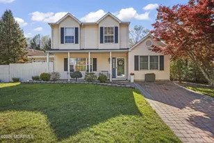 39 Tioga Dr, Howell Township, NJ 07731 - Photo 2
