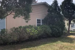 653F Plymouth Dr, Lakewood, NJ 08701 - Photo 2