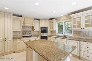 11 Woodside Dr, Rumson, NJ 07760 - Photo 16