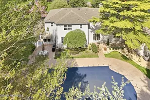 11 Woodside Dr, Rumson, NJ 07760 - Photo 2