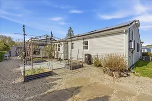 503 Buttonwood Dr, Lanoka Harbor, NJ 08734 - Photo 8