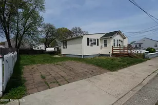 137 Maple Ave, Keansburg, NJ 07734 - Photo 2