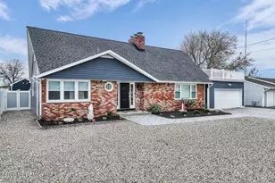 933 Montauk Dr, Forked River, NJ 08731 - Photo 2