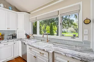 65 Alexander Dr, Red Bank, NJ 07701 - Photo 34