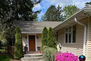 65 Alexander Dr, Red Bank, NJ 07701 - Photo 12