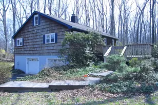 10 Hendrickson Dr, Cream Ridge, NJ 08514 - Photo 2