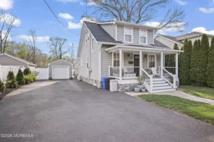 33 Memorial Pkwy, Atlantic Highlands, NJ 07716 - Photo 2