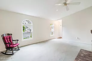 23 Datchet Close, Freehold, NJ 07728 - Photo 4
