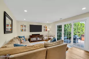 190 Kentucky Way, Freehold, NJ 07728 - Photo 14