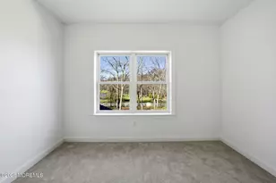 12 Remington Ct, Farmingdale, NJ 07727 - Photo 14