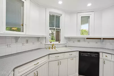 211 Cedar Avenue, Allenhurst, NJ 07711 - Photo 14