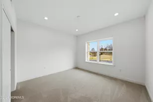 22 Remington Ct, Farmingdale, NJ 07727 - Photo 16