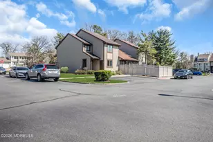 1 Chelsea Ct, Sayreville, NJ 08859 - Photo 4