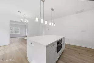 16 Remington Ct, Farmingdale, NJ 07727 - Photo 6