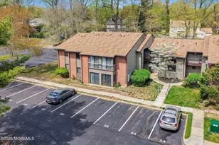42 Medford Ct, Red Bank, NJ 07701 - Photo 2