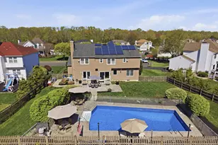 20 Johnny Dr, Farmingdale, NJ 07727 - Photo 2