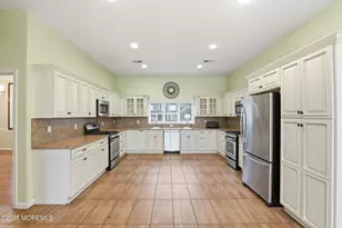 1524 Redondo Ln, Lakewood, NJ 08701 - Photo 8