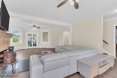 123 Reynolds Drive, Eatontown, NJ 07724 - Photo 4
