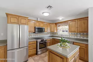 428 St Thomas Dr, Toms River Township, NJ 08757 - Photo 4