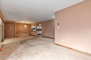 18 Lexington Ct, Red Bank, NJ 07701 - Photo 12
