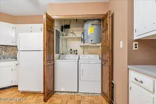 18 Lexington Ct, Red Bank, NJ 07701 - Photo 16