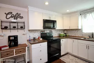 562 Sara Dr, Freehold, NJ 07728 - Photo 12