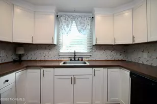 562 Sara Dr, Freehold, NJ 07728 - Photo 14