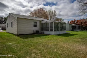 13 Nostrand Dr, Toms River Township, NJ 08757 - Photo 4