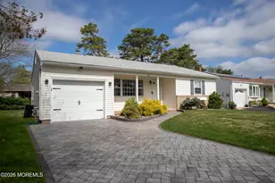 13 Nostrand Dr, Toms River Township, NJ 08757 - Photo 2