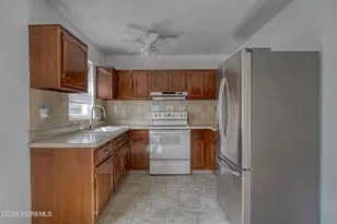 8 Hamilton Ln, Whiting, NJ 08759 - Photo 2