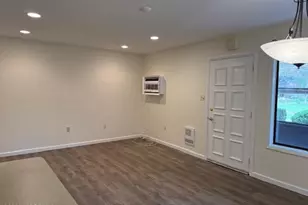113 Amberly Dr, Manalapan Township, NJ 07726 - Photo 2